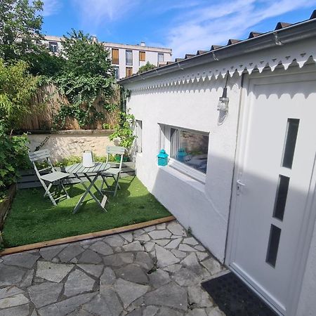 Le Studio Dans Le Jardin. Rosny-sous-Bois Exteriör bild
